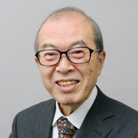 上田研二